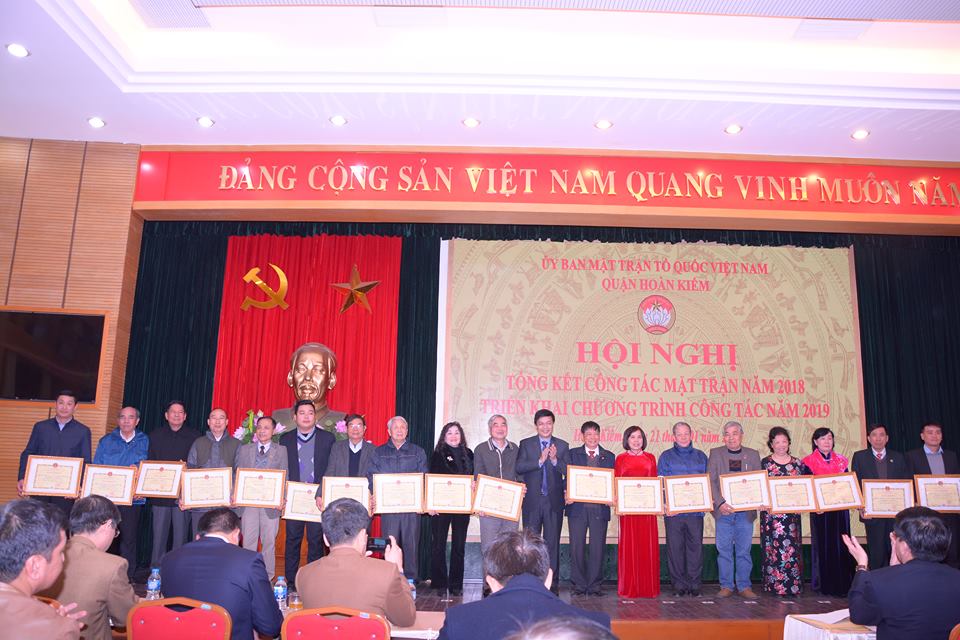  Q.Hoàn Kiếm, HN hoàn thành xuất sắc thi đua phát triển kinh tế xã hội