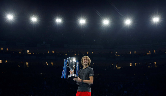 Hạ Djokovic, Zverev lần đầu bước lên ngôi vô địch ATP Finals 2018