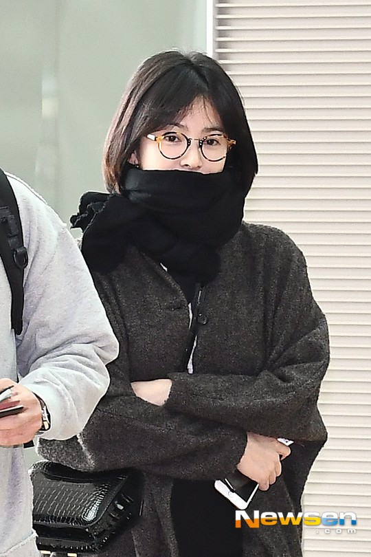 Song Hye Kyo lộ diện ở sân bay sau tin đồn ly hôn
