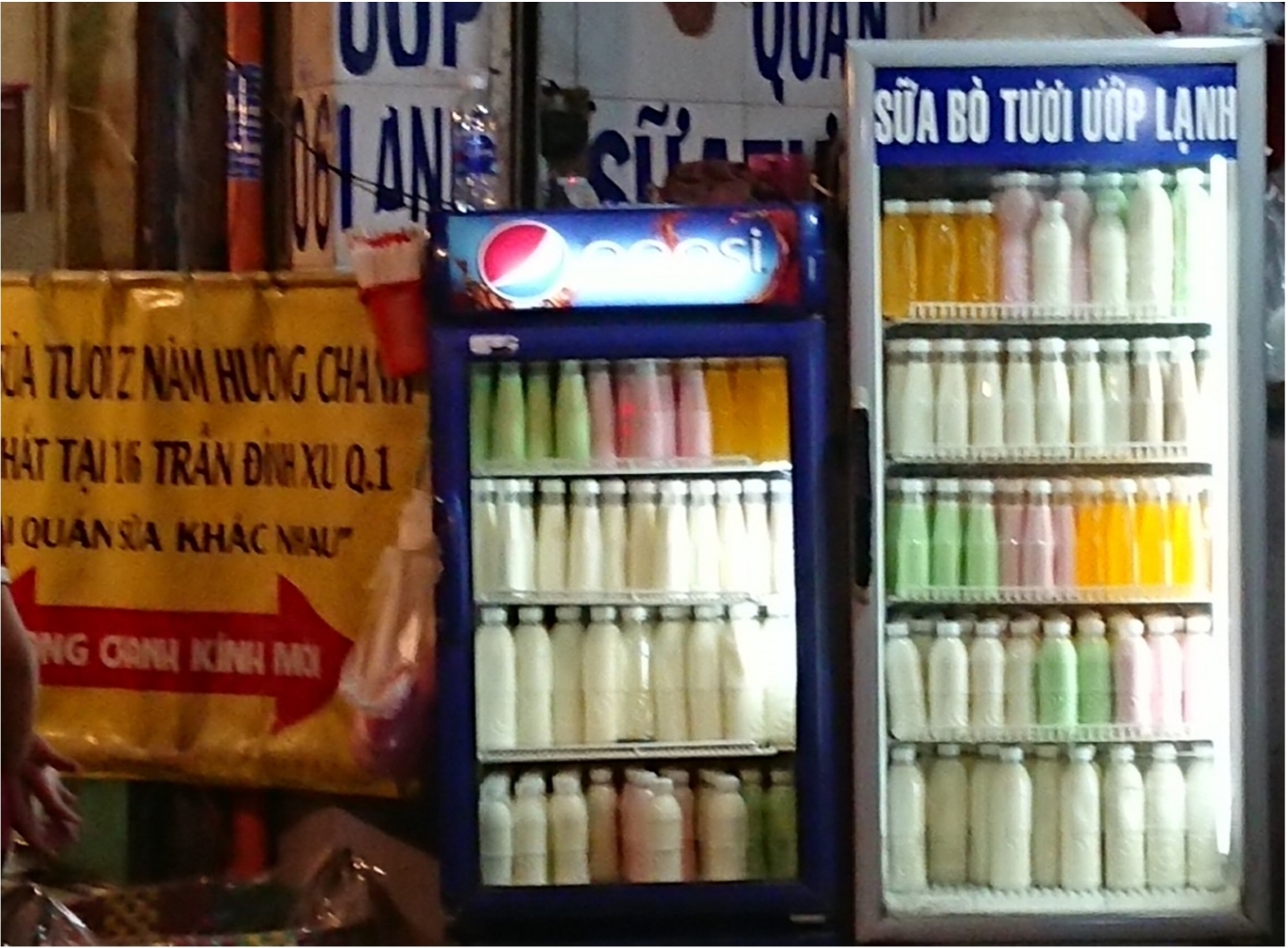 Quận 1,TP.HCM: Cửa hàng Hương Chanh bị tố bán sữa bò tươi 3 không?