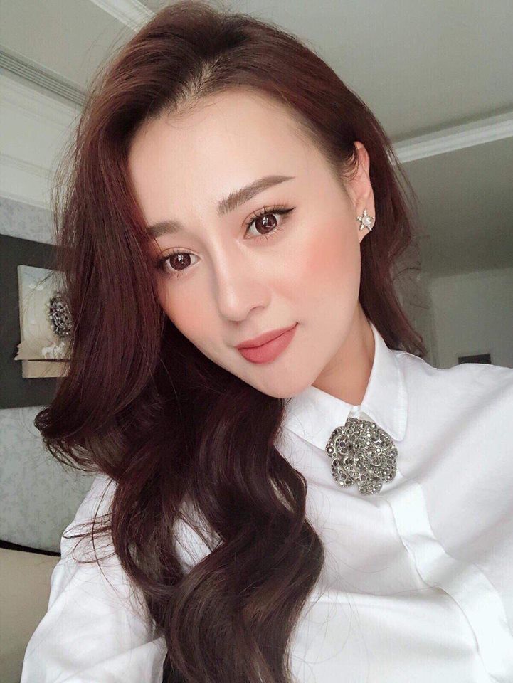 'Quỳnh Búp Bê' sau thẩm mỹ: Đăng ảnh selfie ngỡ đâu là hot girl Kelly