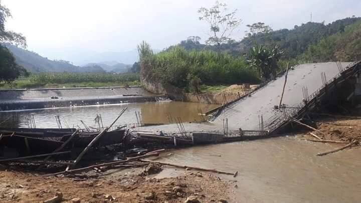Sập toàn bộ cây cầu khi đang thi công đổ bê tông ở Yên Bái