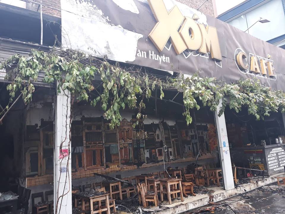 Hà Nội: Nổ lớn tại quán cafe, 1 nhân viên bị bỏng