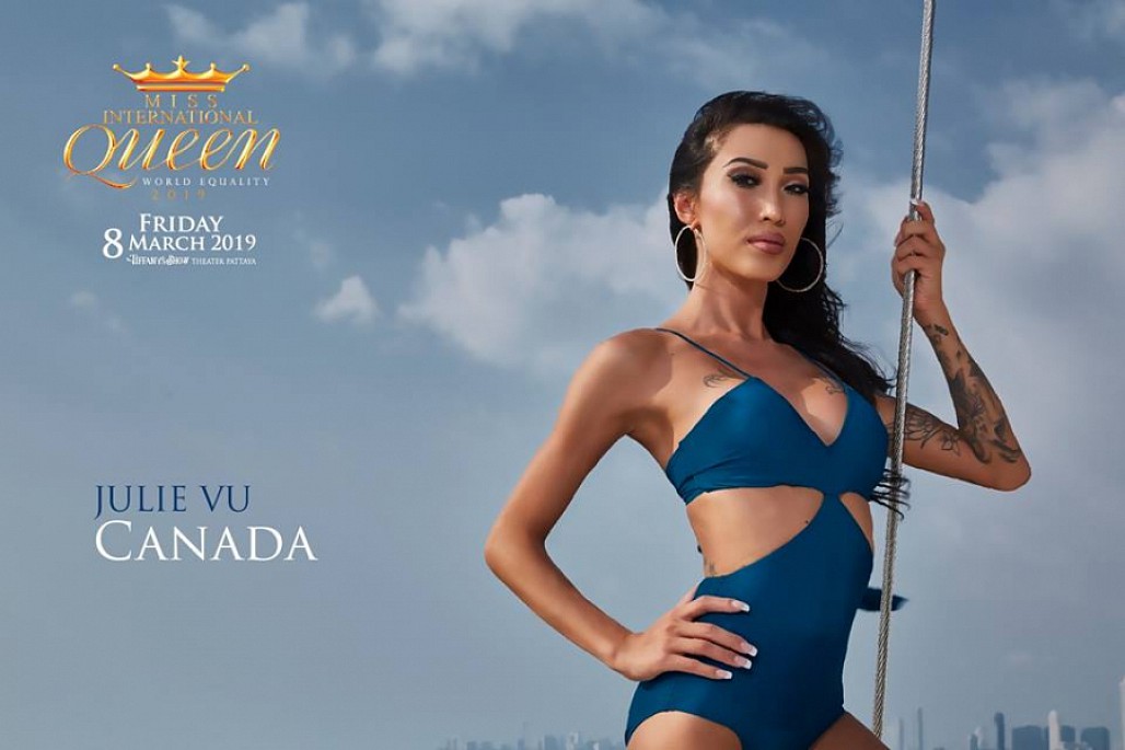 Hương Giang đọ bikini với các thí sinh Miss International Queen 2019
