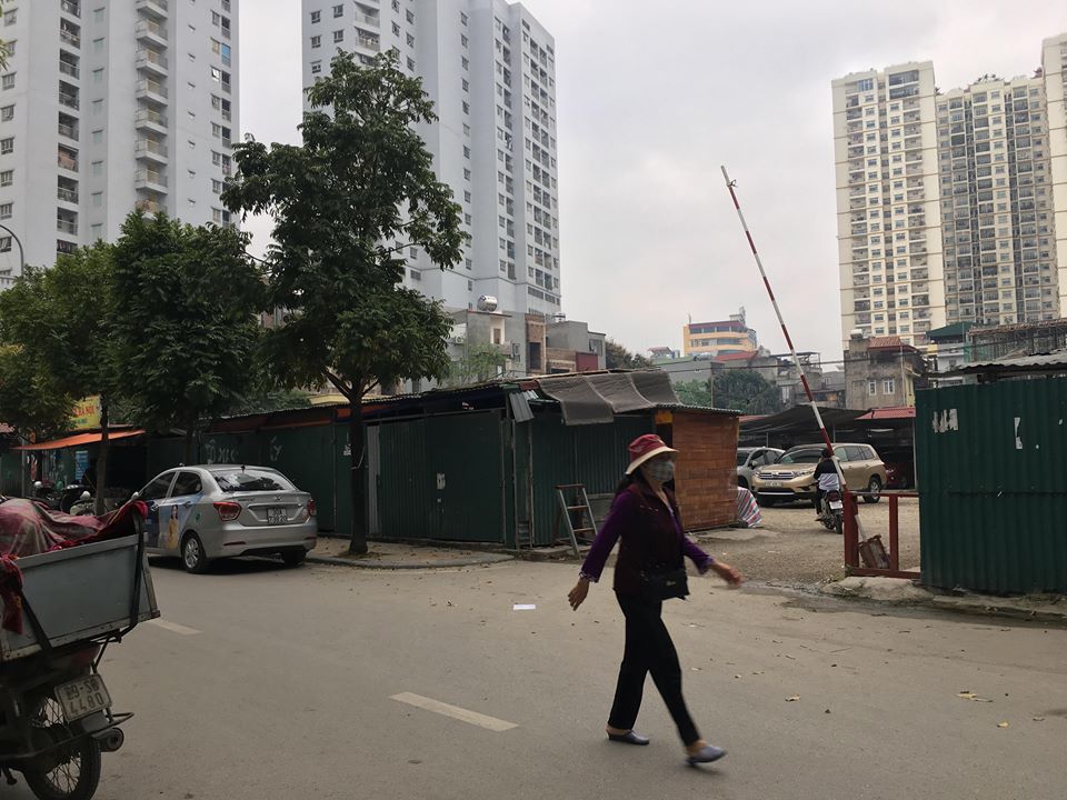 P.Vĩnh Tuy, Hà Nội: Hàng loạt bãi xe có dấu hiệu hoạt động không phép?