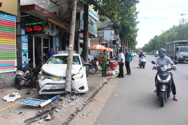 Taxi Vinasun liên tiếp bị tố chạy ẩu, hành hung khách hàng