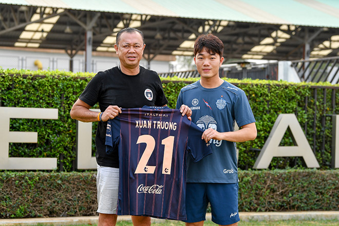 Xuân Trường chính thức ra mắt Buriram United bằng số áo 21