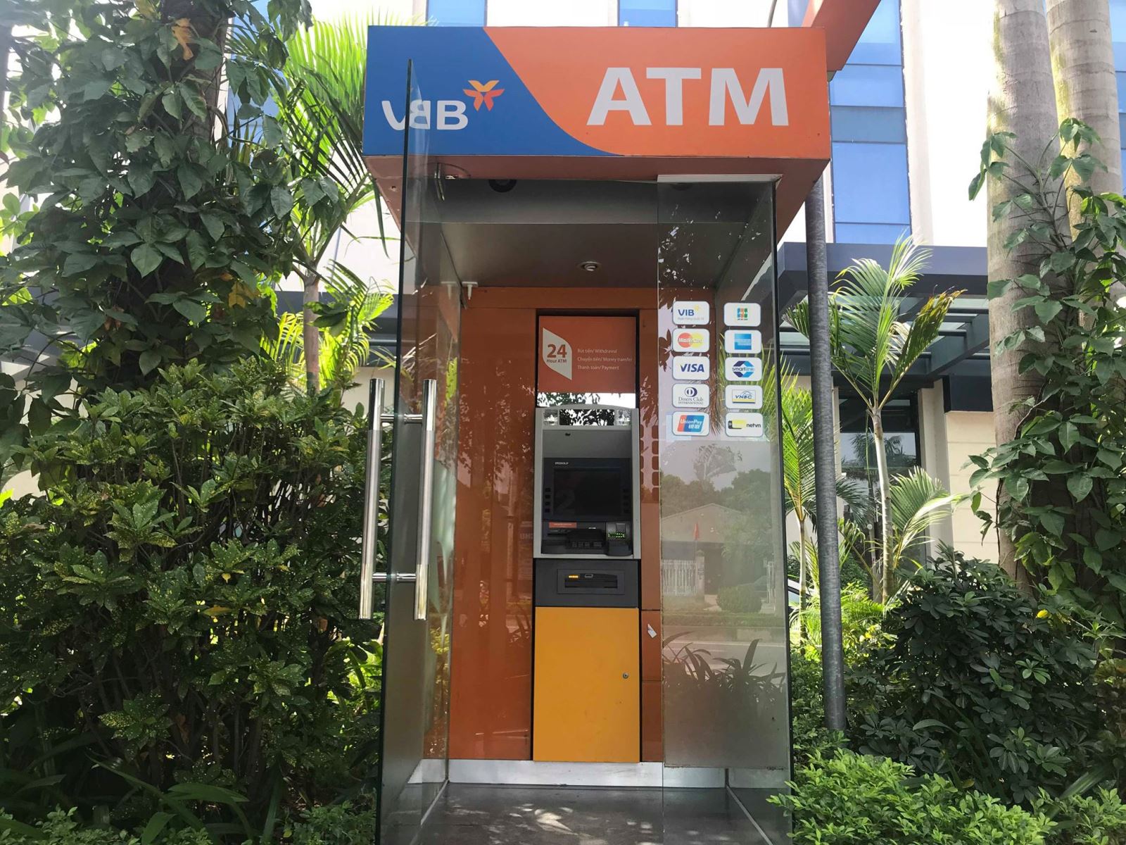 Bất cập tình hình an ninh lỏng lẻo tại các cây ATM