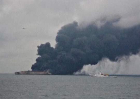 Tàu chở dầu Iran chìm hoàn toàn trên biển Hoa Đông