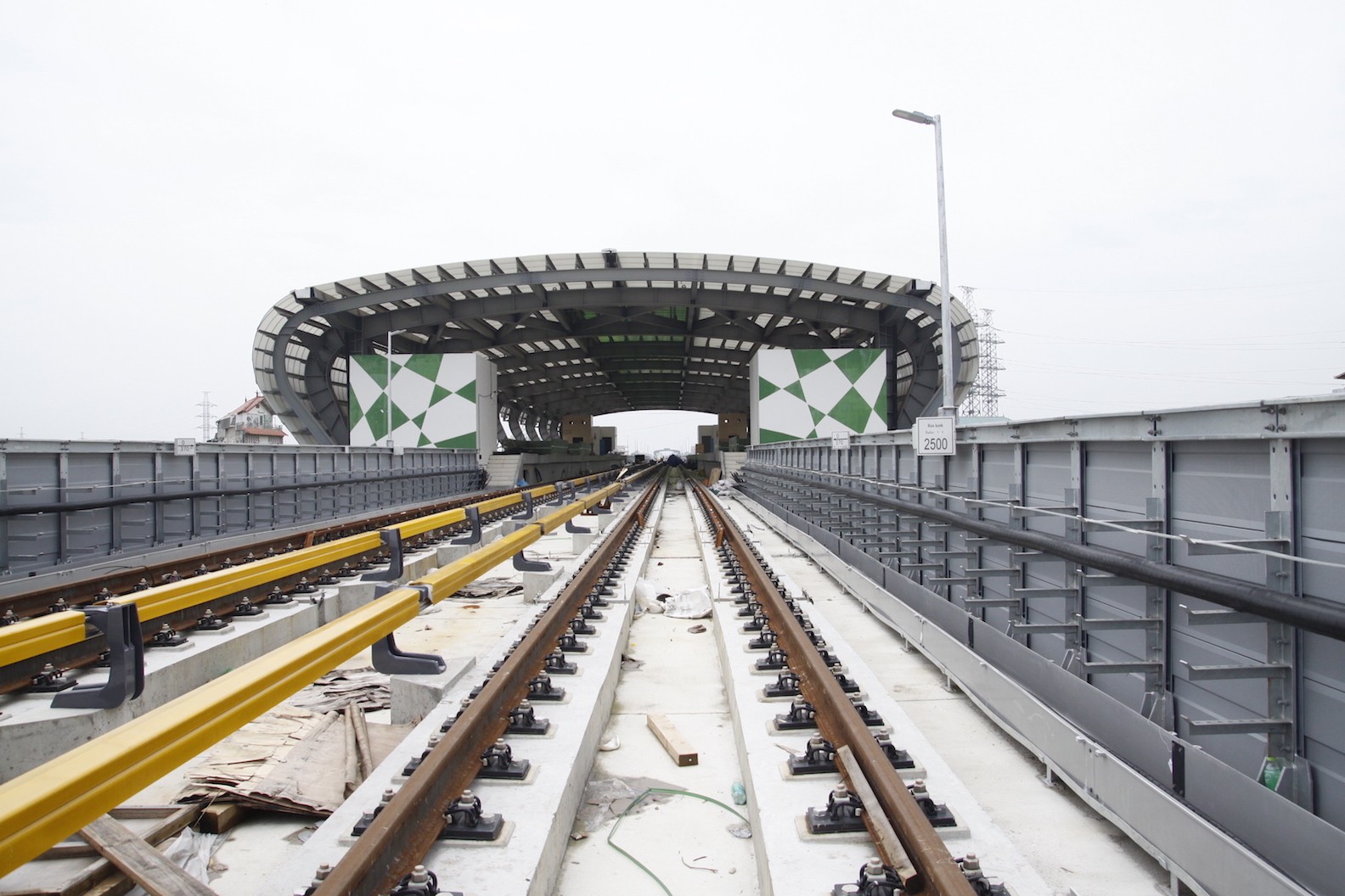 Dự án đường sắt Cát Linh–Hà Đông: Có kịp bàn giao vào cuối năm 2018?