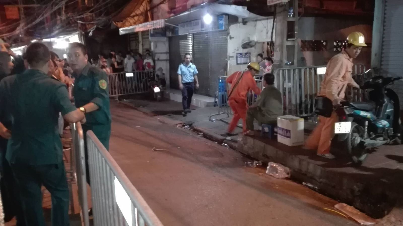 Vụ cháy ở Đê La Thành: Phát hiện 2 thi thể ở khu nhà ông Hiệp 'khùng'