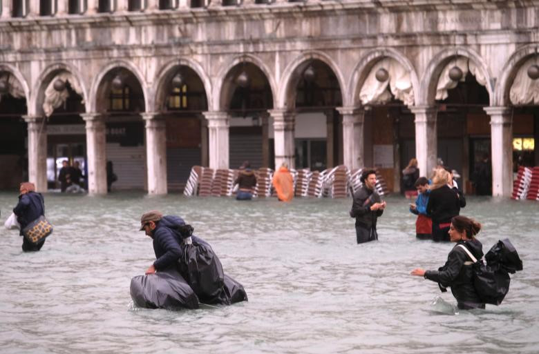 Venice ngập úng bất thường, nghiêm trọng nhất thập kỷ