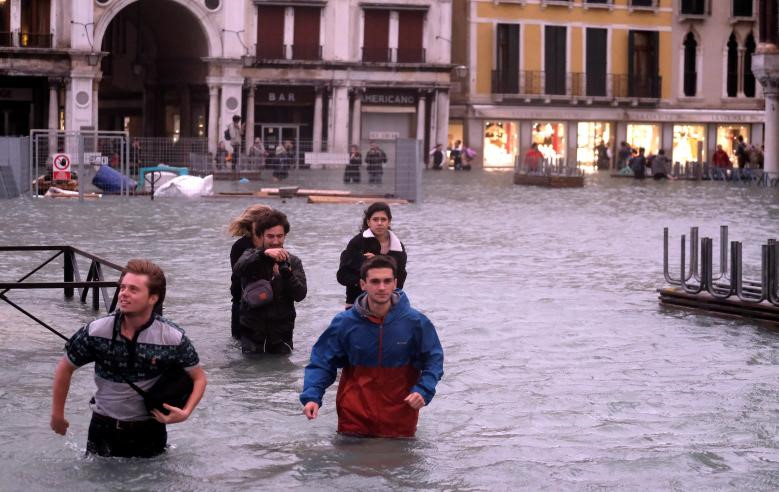 Venice ngập úng bất thường, nghiêm trọng nhất thập kỷ