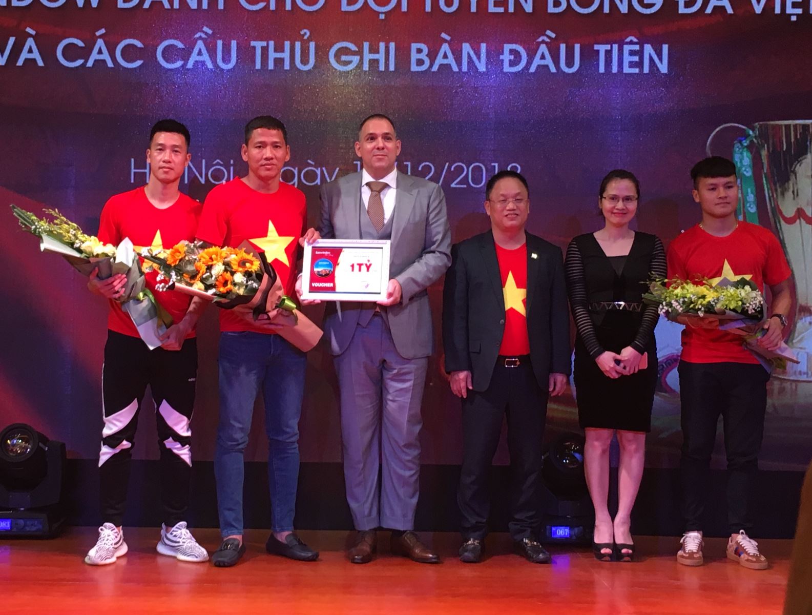 Vô địch AFF Cup, ĐT Việt Nam nhận bao nhiêu tiền thưởng từ Eurowindow?