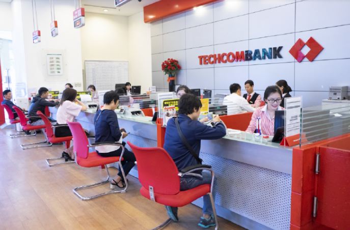 Techcombank tự tin cán đích kH lợi nhuận trước thuế 10.000 tỷ năm 2018