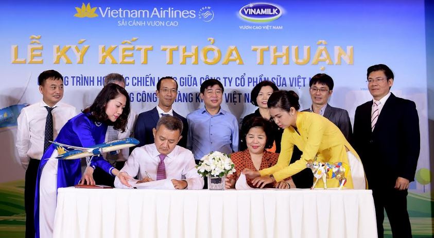 Vietnam Airlines và Vinamilk cùng hợp tác phát triển vươn tầm quốc tế