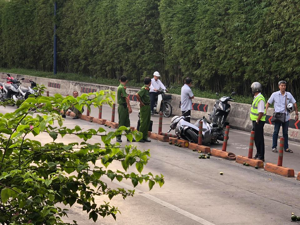 Sập giàn giáo hầm Thủ Thiêm,  giao thông tê liệt vào giờ cao điểm