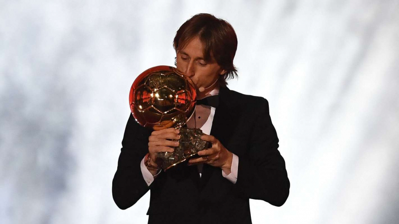 Vượt Ronaldo và Griezmann, Luka Modric giành Quả bóng vàng 2018
