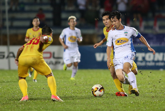 Lộ danh sách cầu thủ Việt Nam tham dự AFF CUP: Hà Nội FC chiếm ưu thế