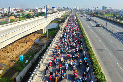 Bốn rắc rối tại tuyến metro đầu tiên của Sài Gòn