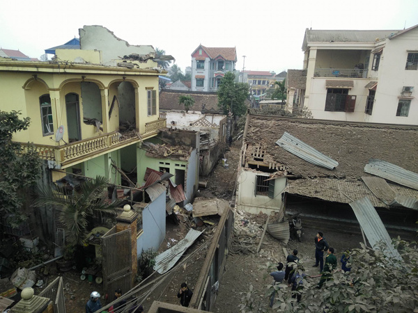 Bộ Quốc phòng đang điều tra vụ nổ kho phế liệu ở Bắc Ninh