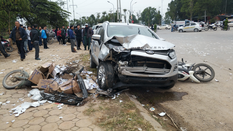 Người ra trình diện có phải chủ nhân xe Ford gây tai nạn ở Hà Đông?