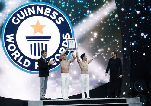 Quốc Cơ, Quốc Nghiệp lập kỷ lục Guinness Thế giới tại Italy