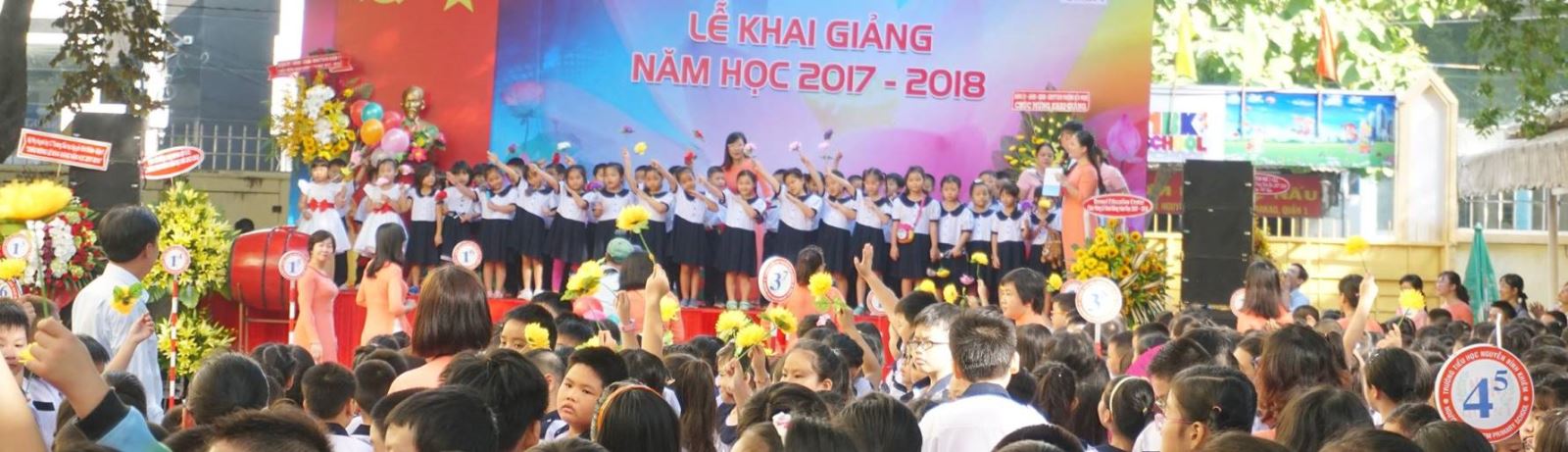 TP.HCM: Lứa tuổi 'rồng vàng'  vào lớp 1, trường lớp quá tải trầm trọng