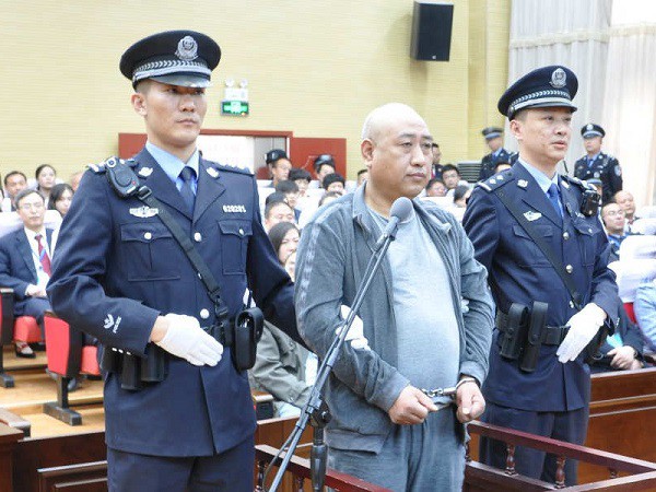 Trung Quốc xử tử sát nhân máu lạnh sát hại, phân xác 11 phụ nữ 