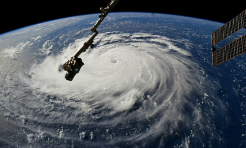 1,7 triệu người Mỹ sơ tán khi 'quái vật' siêu bão Florence sắp đổ bộ