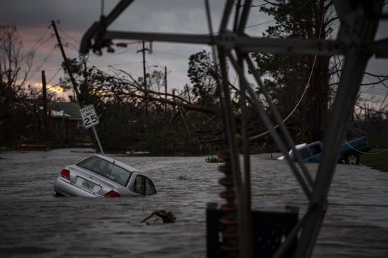 Những hình ảnh khủng khiếp về siêu bão Michael tàn phá Florida