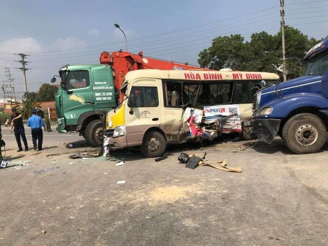 Tai nạn liên hoàn trên Đại lộ Thăng Long, 2 người tử vong