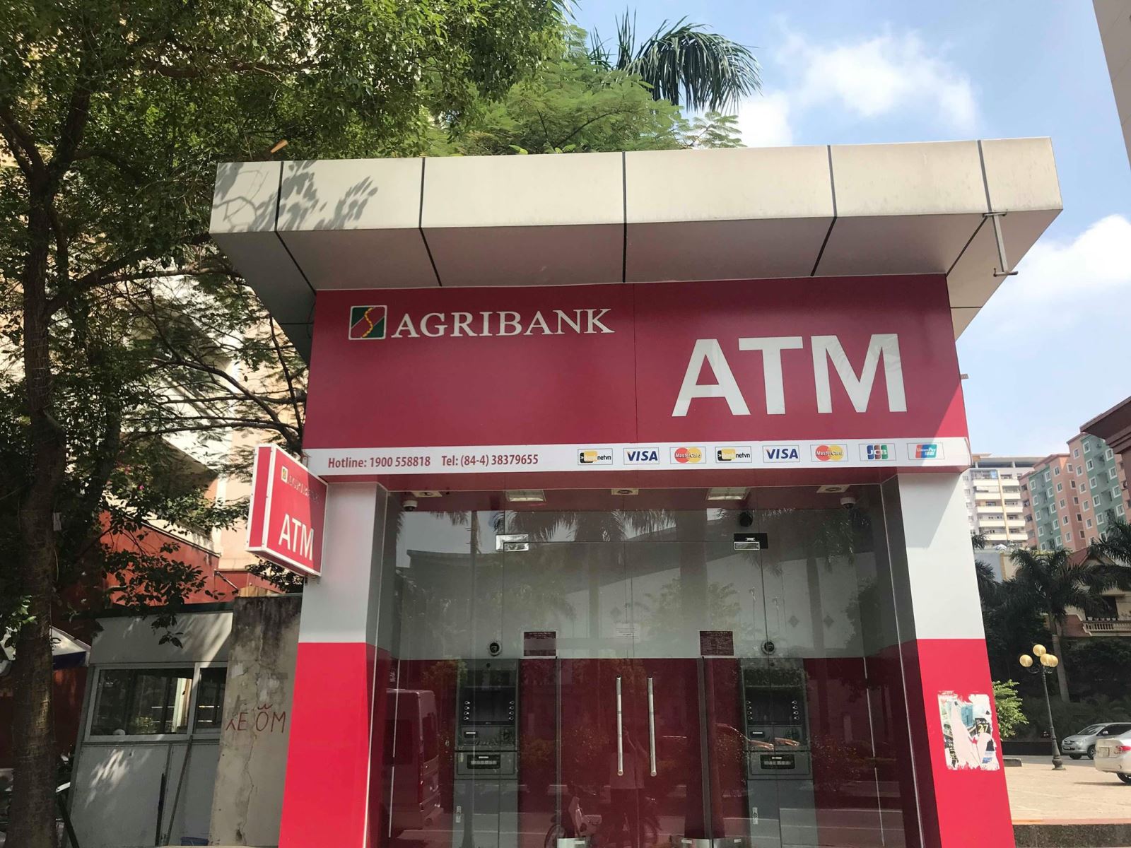 Bất cập tình hình an ninh lỏng lẻo tại các cây ATM