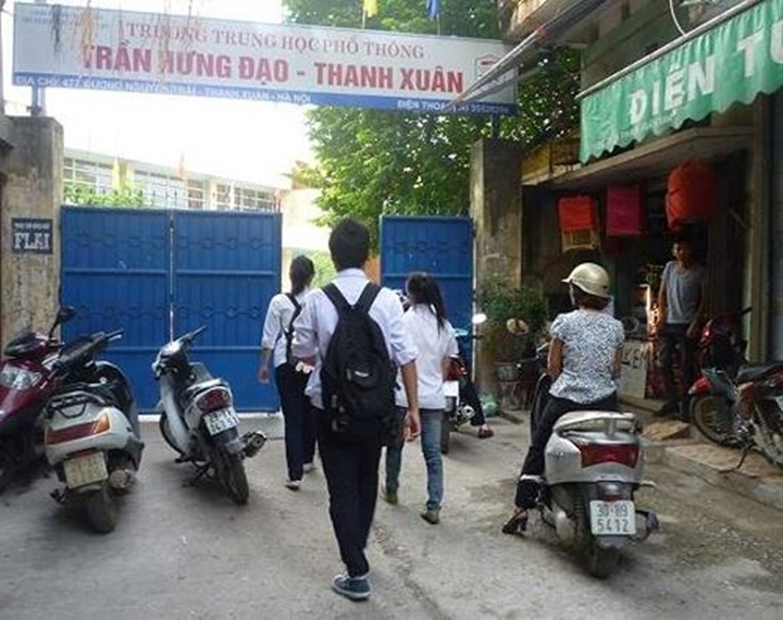 Hà Nội: Trường THPT Trần Hưng Đạo có dấu hiệu lạm thu?