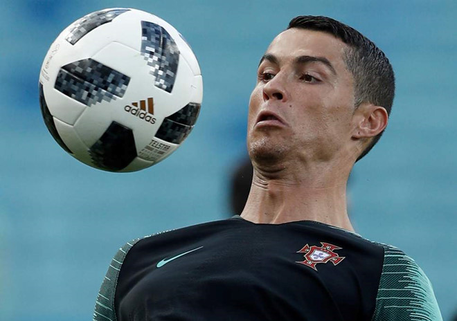 Ronaldo nhận án 2 năm tù vì tội trốn thuế