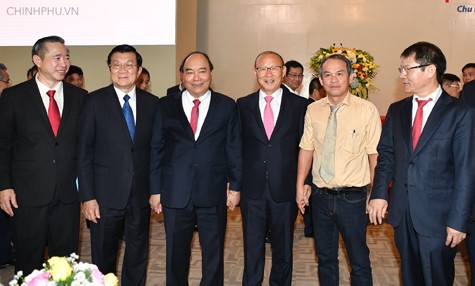 Thủ tướng biểu dương tinh thần thi đấu của Đội tuyển Việt Nam