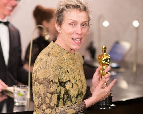Nữ diễn viên mất tượng vàng danh giá ngay sau lễ trao giải Oscar 2018