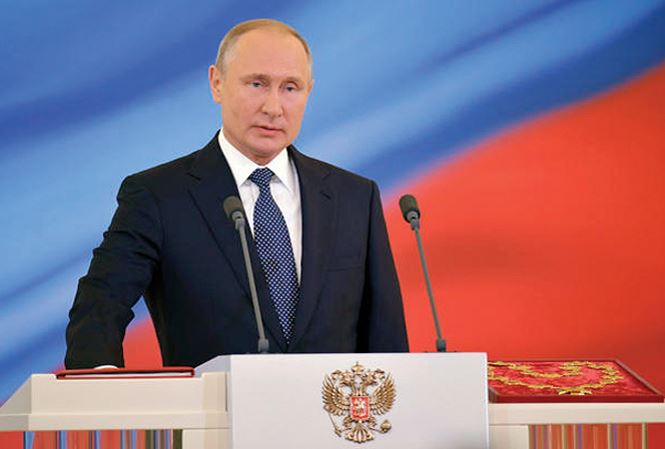 Tổng thống Putin nhậm chức và lời hứa 6 năm tạo ra đột phá kinh tế