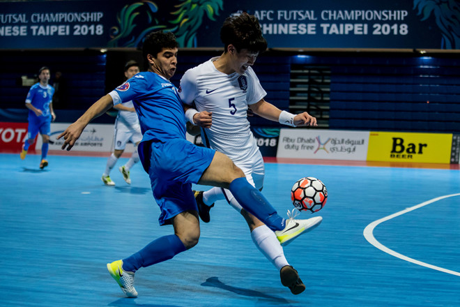 Bùng nổ hiệp 2, Futsal Việt Nam thẳng tiến tứ kết gặp Uzbekistan