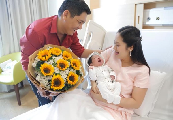 Những bé 'Heo vàng' chào đời đúng dịp đầu năm 2019 của sao Việt