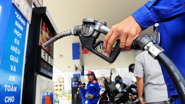 Giá xăng dầu tăng mạnh