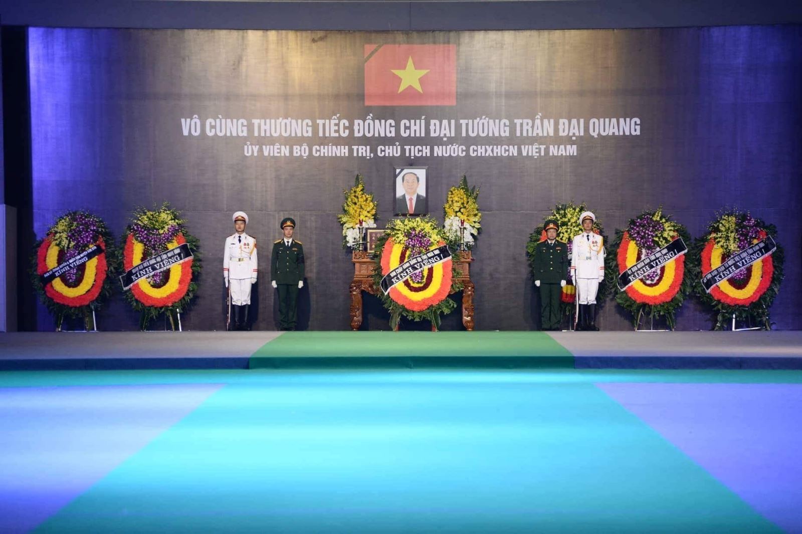 Linh cữu Chủ tịch nước Trần Đại Quang bắt đầu đưa về đất mẹ Ninh Bình