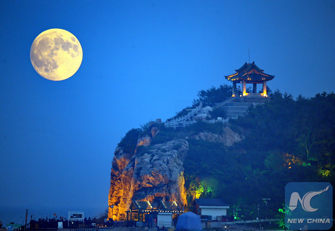 Trung Quốc: Dự án tạo Mặt trăng nhân tạo thay thế đèn đường