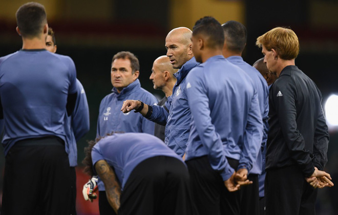 Không giỏi nhất, nhưng với Real Madrid, Zidane là duy nhất