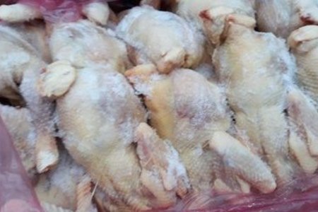 Phát hiện thịt gà ôi thiu 'tuồn' vào trường tiểu học ở Hà Nội