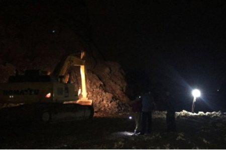 Tìm thấy thi thể công nhân bị vùi lấp tại khai trường khai thác đá