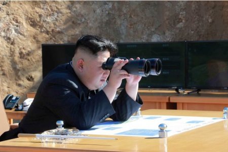 Kim Jong-un là người trực tiếp giám sát vụ phóng hỏa tiễn mới nhất