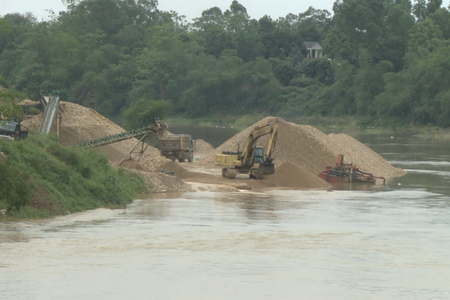 Thái Nguyên: Công ty An Phú khai thác cát gây sạt lở nghiêm trọng