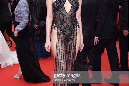 Ngọc Trinh mặc hớ hênh ở LHP Cannes, Bộ Văn hóa nói gì?