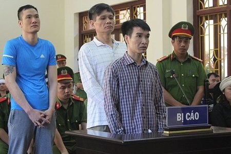 Xét xử phúc thẩm vụ thuê người dùng súng K54 bắn một giám đốc ở Hà Nam